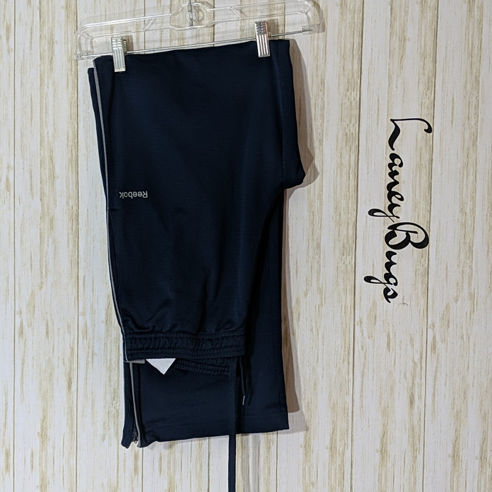 Reebok joggers size small